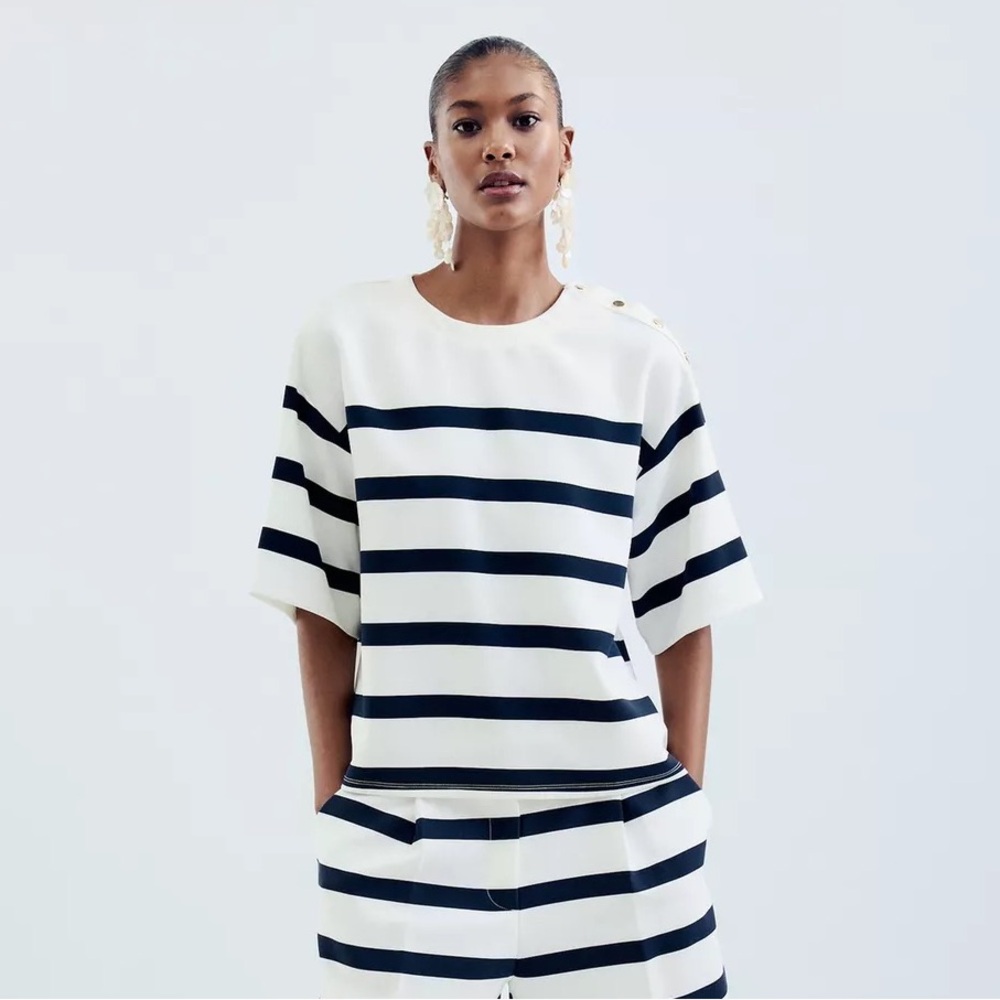ZARA SHORT SLEEVE STRIPE TOP